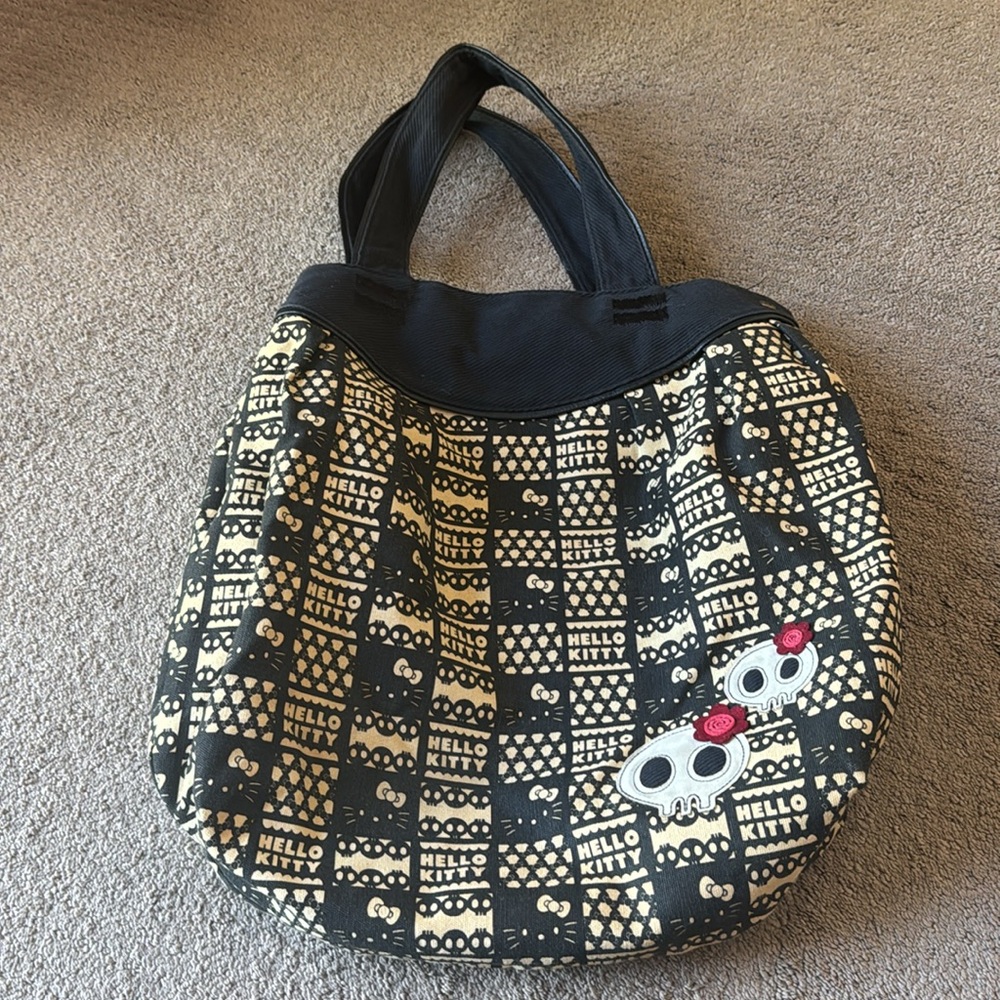 Hello Kitty Black and Red Tote - Picture 7 of 7